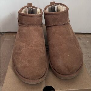 UGG Mini ULTRA